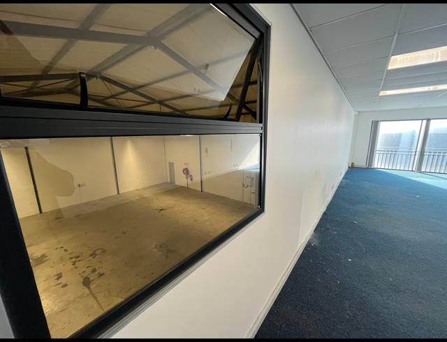 359M² WAREHOUSE TO LET IN RIVERGATE